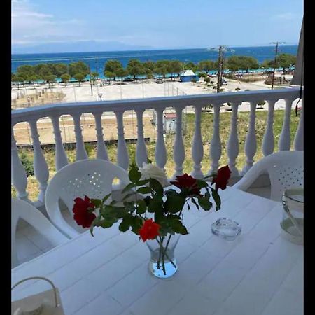 Seasmiles Apartment Akrata Luaran gambar